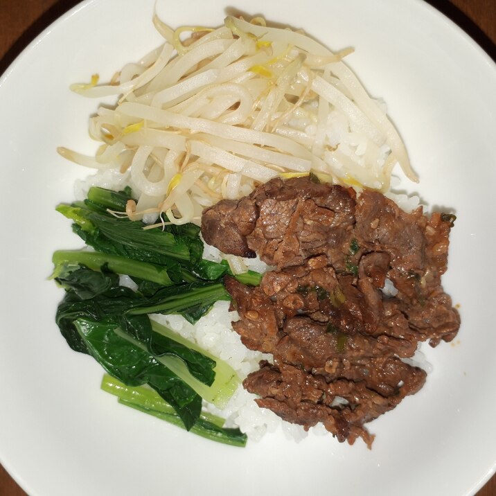 シンプル&ヘルシー子供のお昼ご飯に♪プルコギ丼